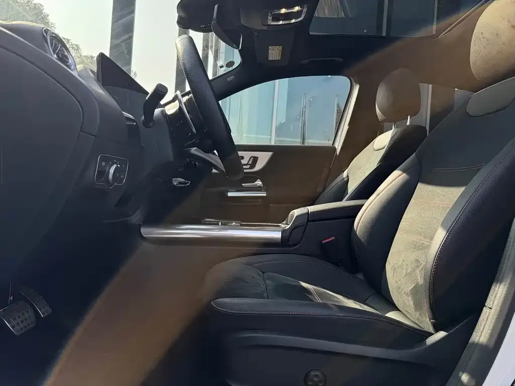 Mercedes-Benz GLA AMG 2025 из CN, фото 2
