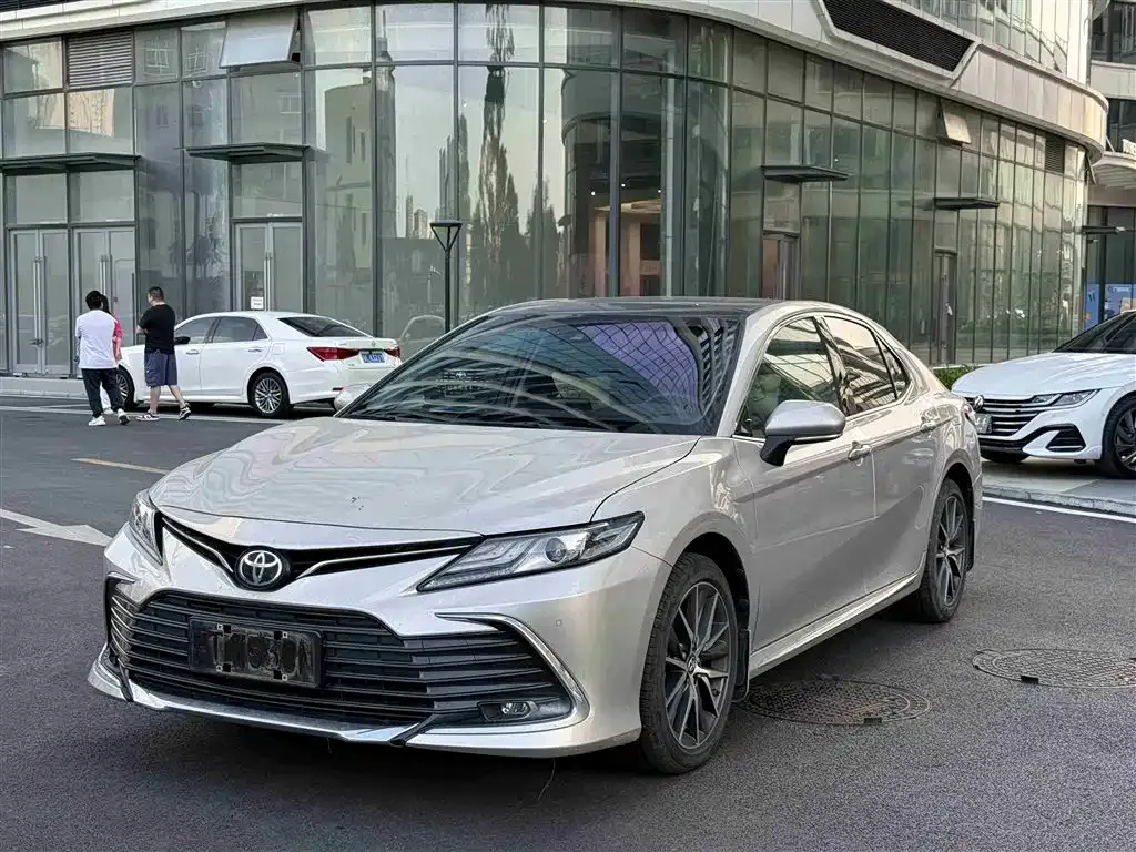 Toyota Camry 2024 из CN, фото 1