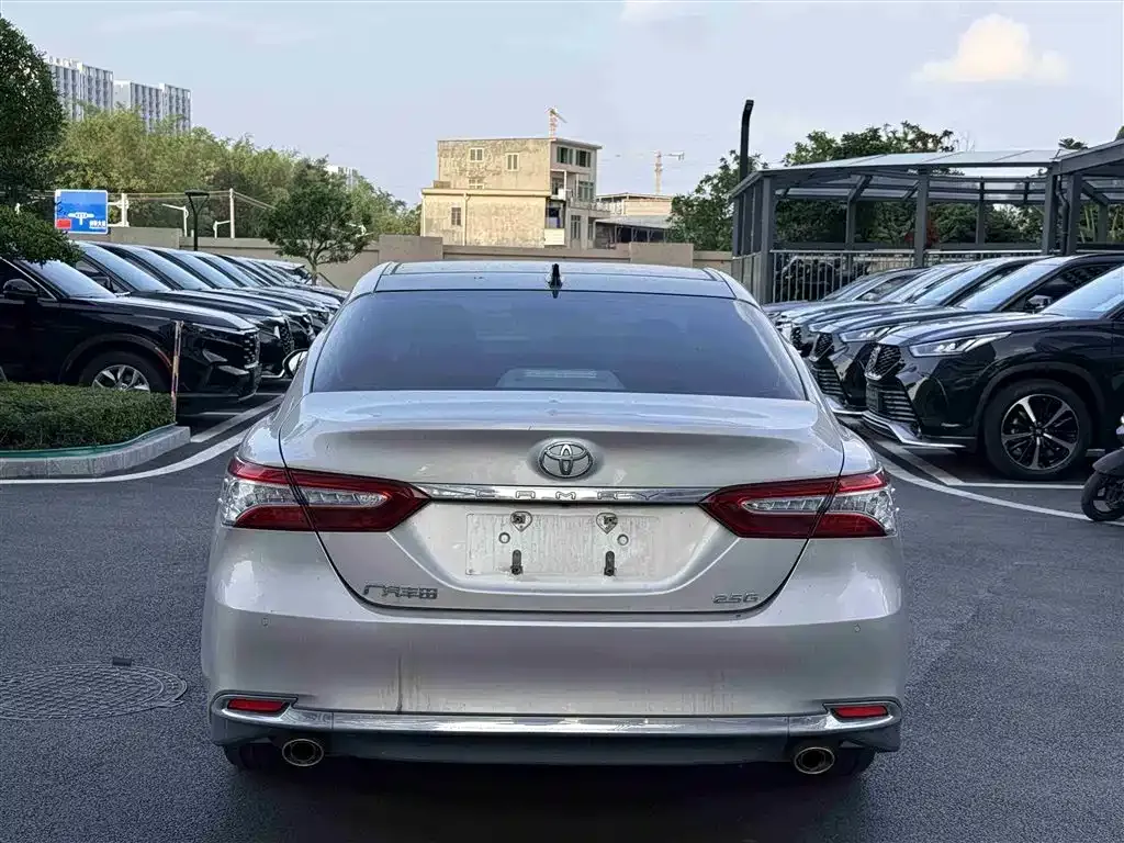 Toyota Camry 2024 из CN, фото 2