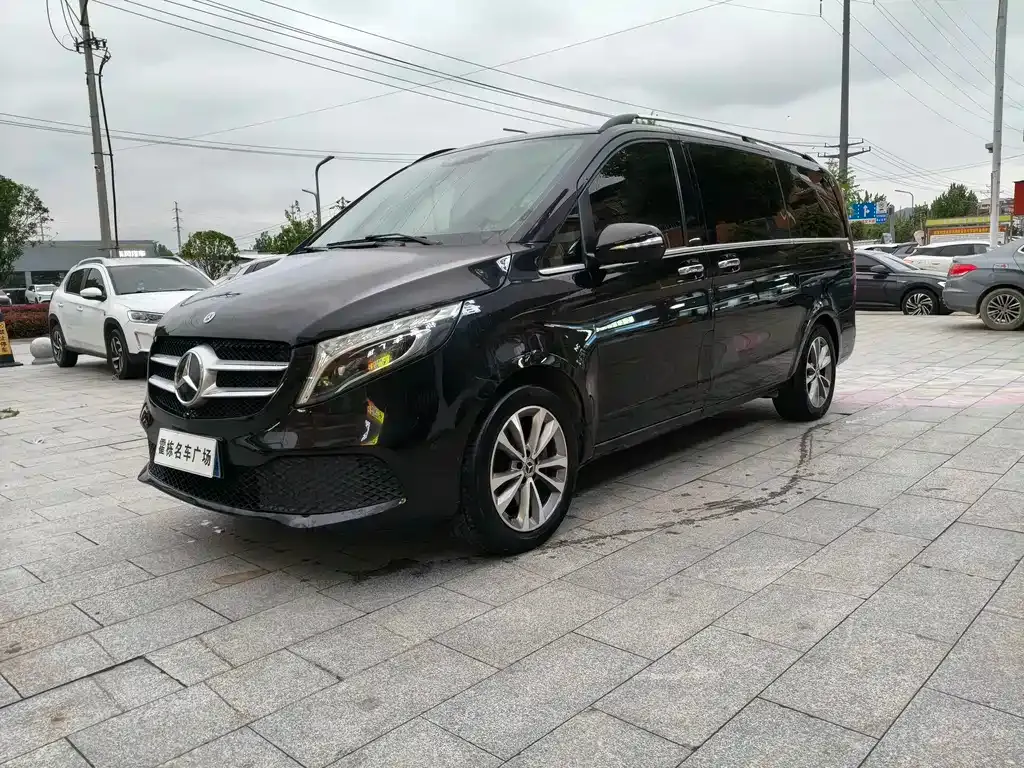 Mercedes-Benz V-Class
