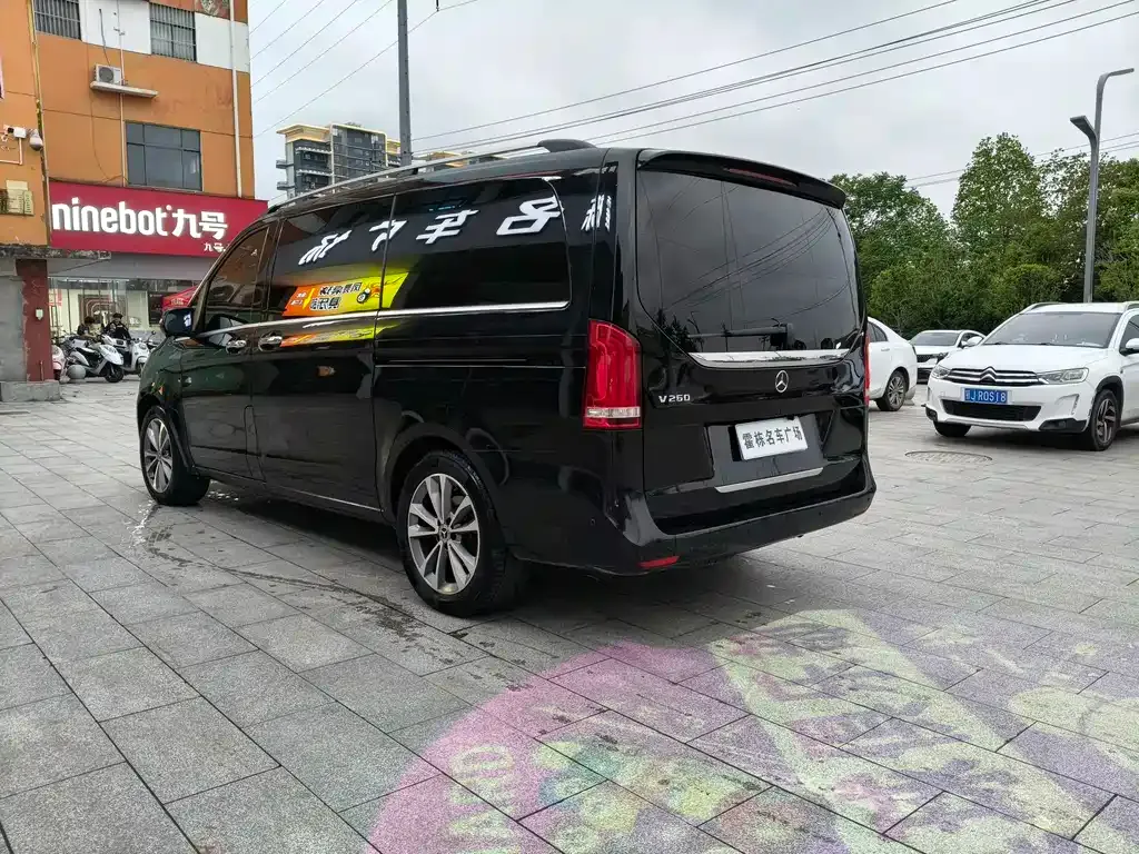 Mercedes-Benz V-Class 2022 из CN, фото 5