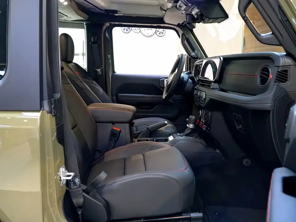 Jeep Wrangler 2025 из CN, фото 5