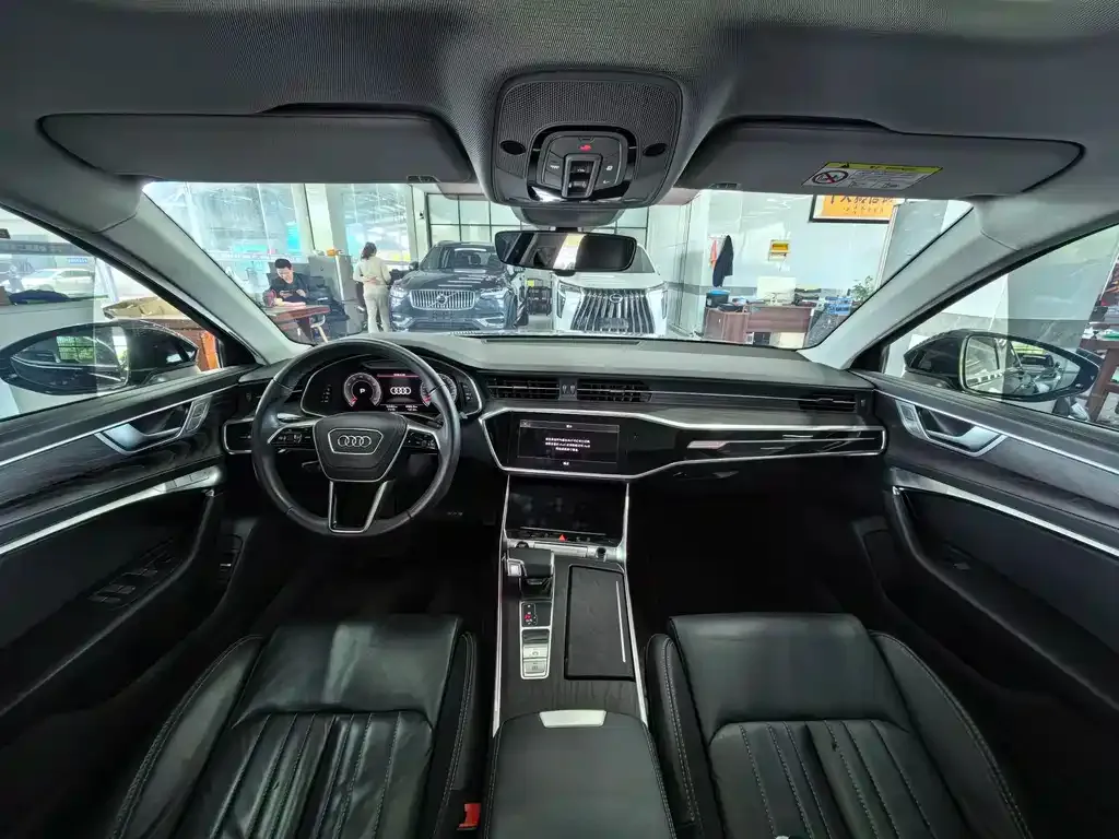 Audi A6L 2023 из CN, фото 8