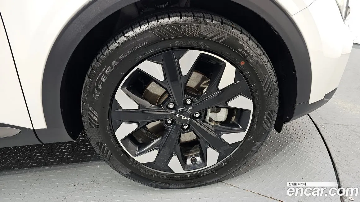 Kia Sportage — фото 9