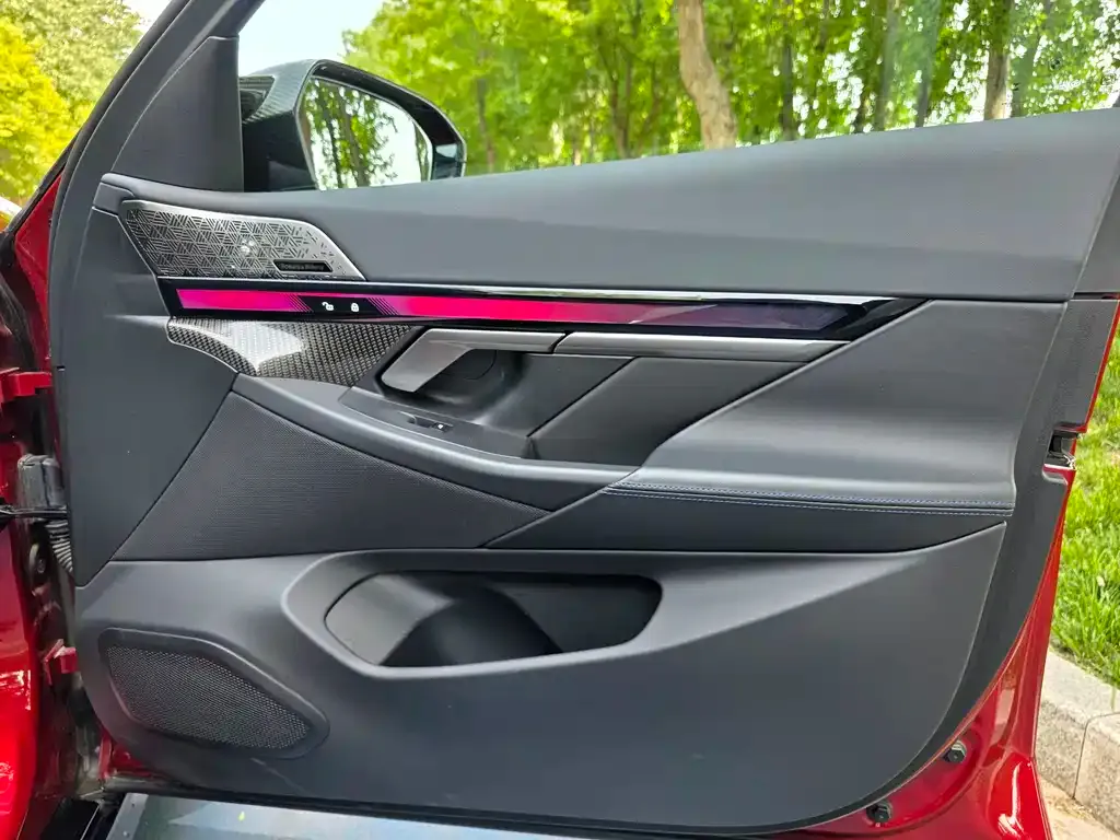 BMW i5 M60 2024 из CN, фото 6