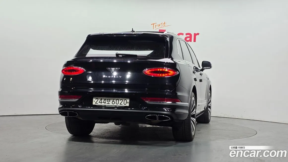 Bentley Bentayga 2023 из KR, фото 3