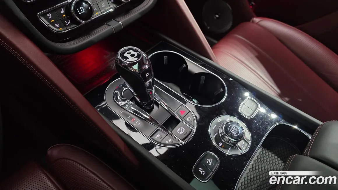 Bentley Bentayga 2023 из KR, фото 10