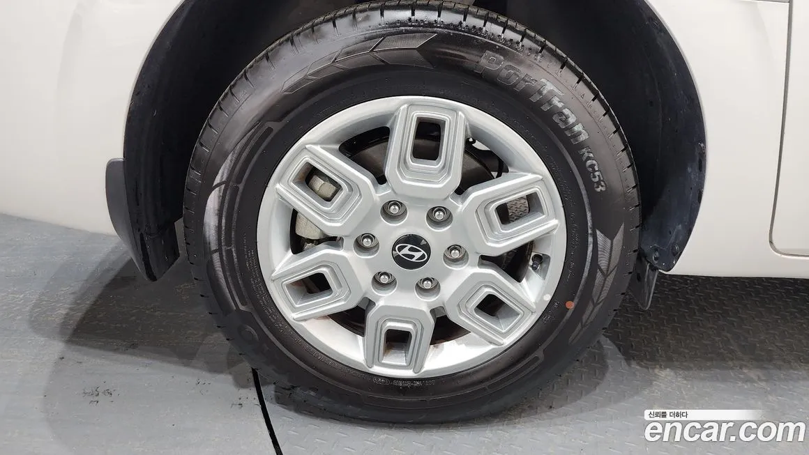 Hyundai Staria — фото 4