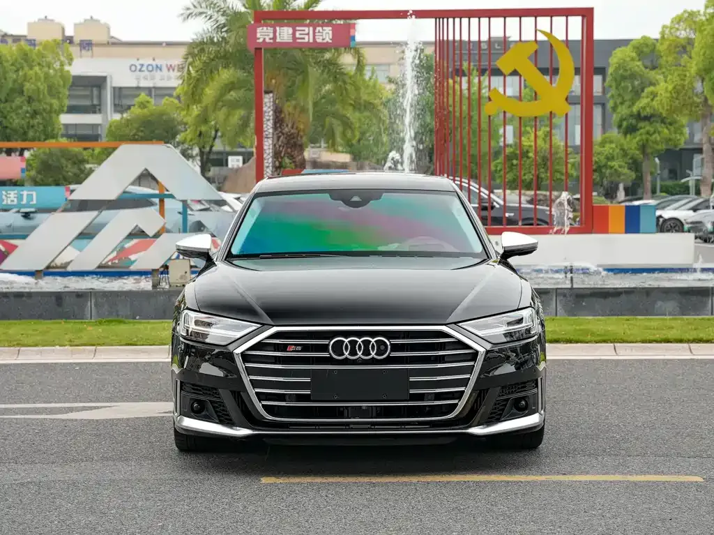 Audi S8 2022 из CN, фото 4