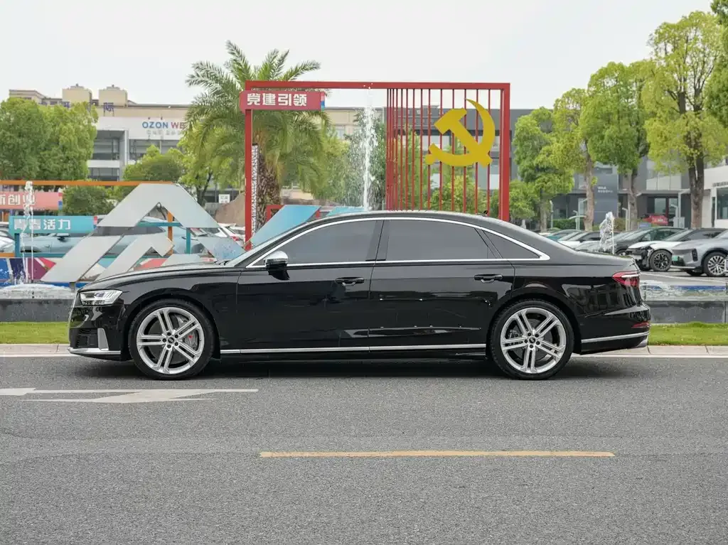 Audi S8 2022 из CN, фото 2