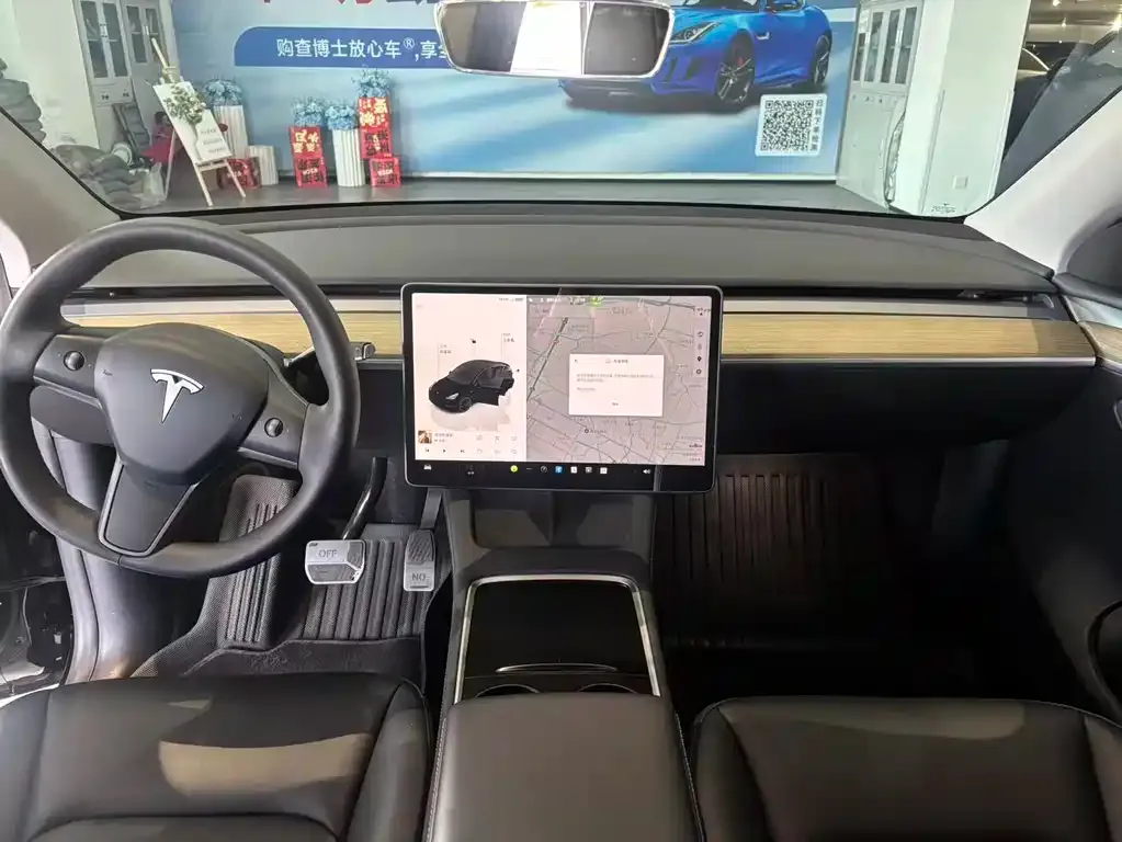 Tesla Model Y — фото 7