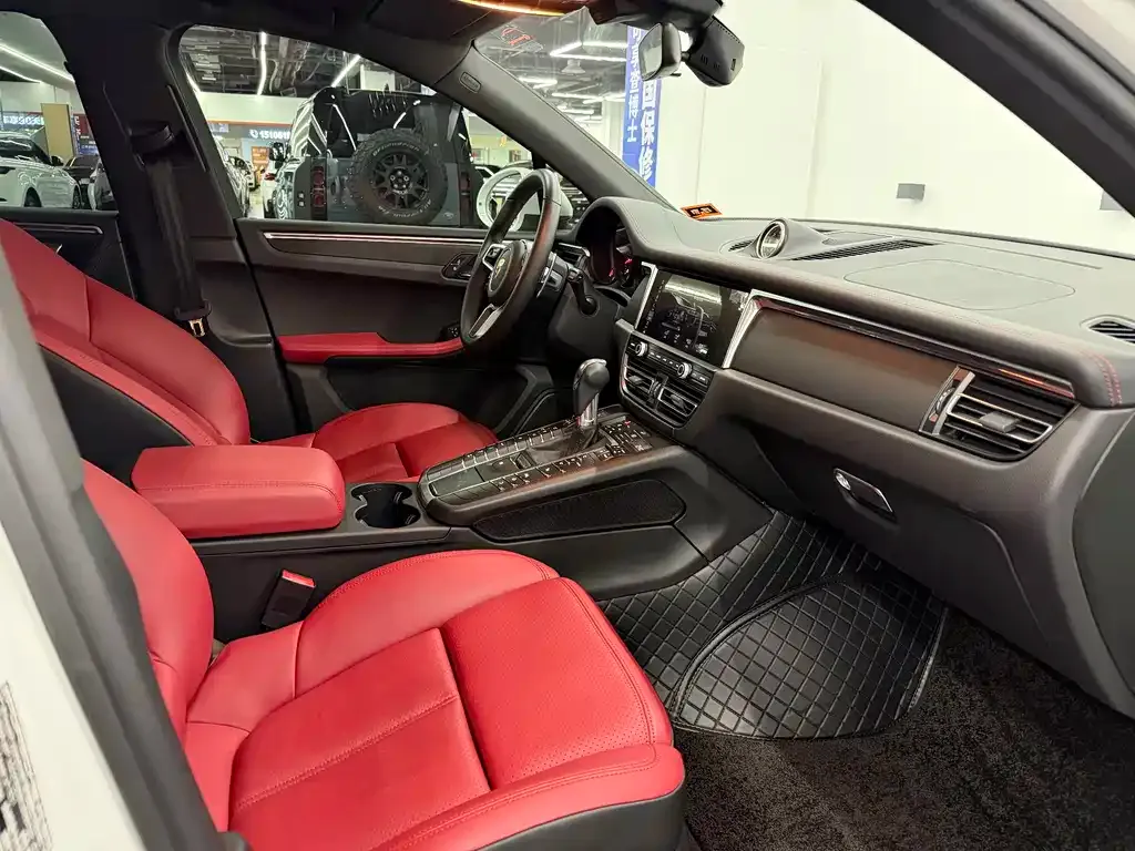 Porsche Macan 2021 из CN, фото 8