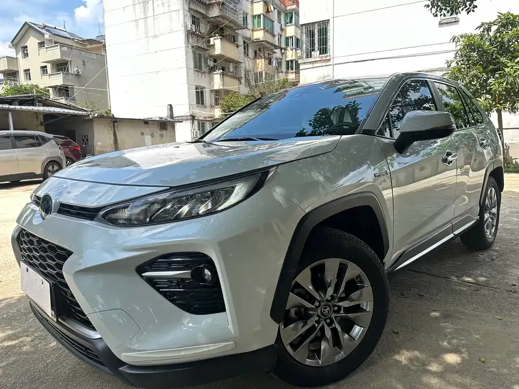Toyota Wildlander — фото 1