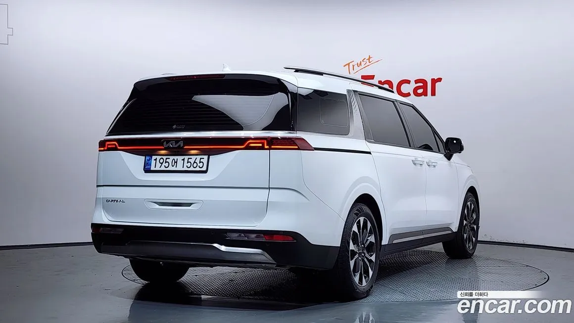 Kia Carnival 2023 из KR, фото 4