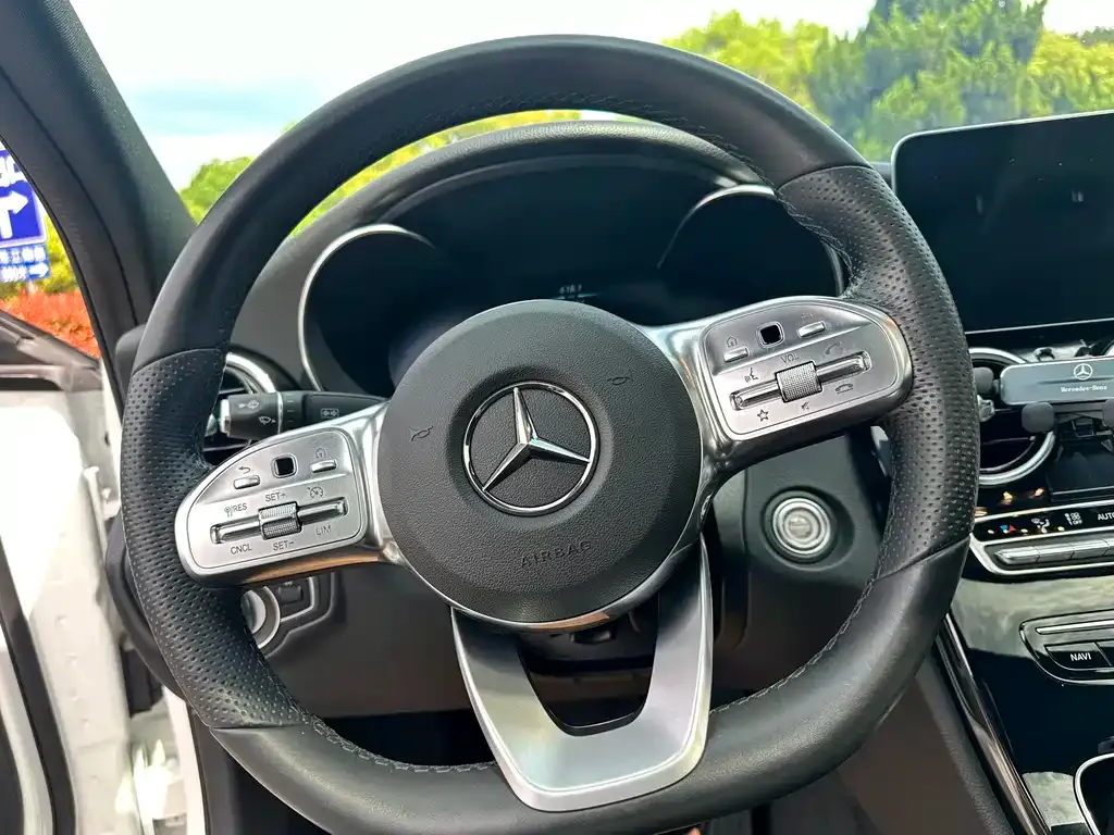 Mercedes-Benz C-Class — фото 10