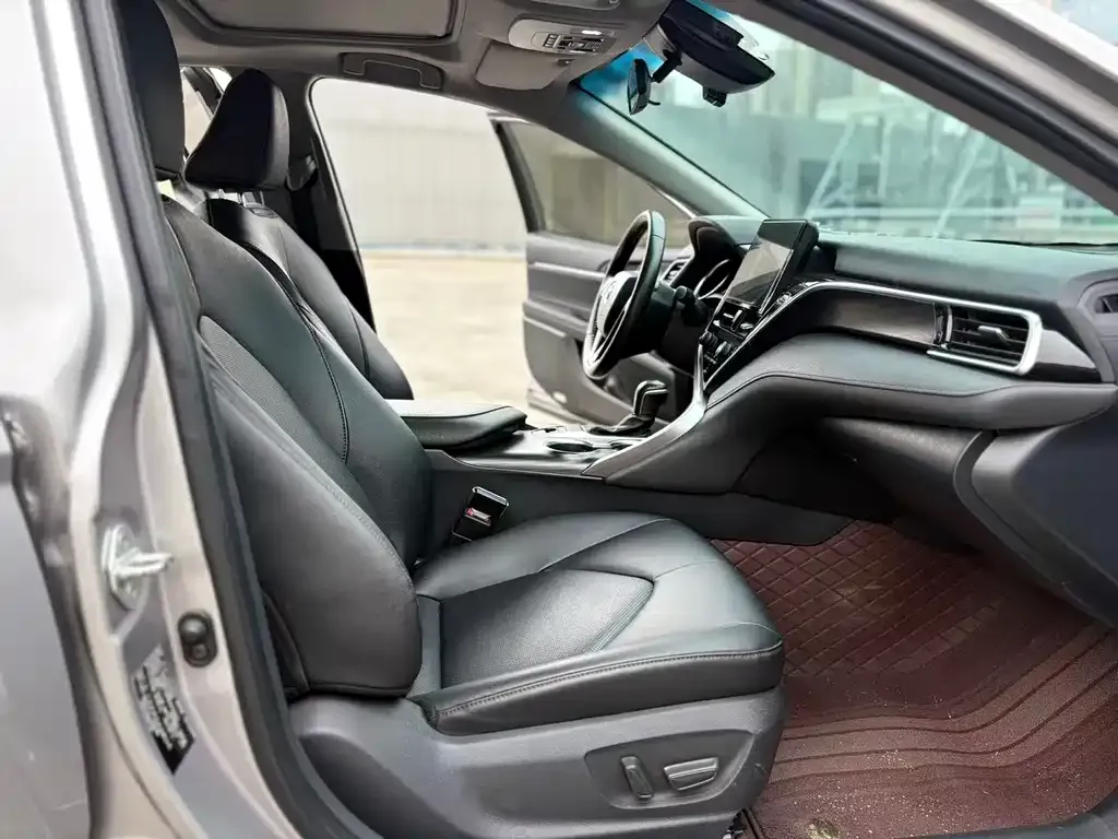 Toyota Camry 2022 из CN, фото 5