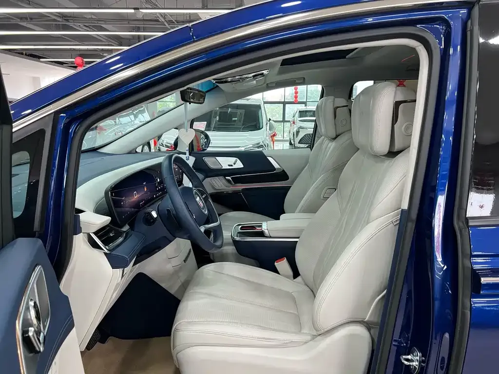 Buick Century 2023 из CN, фото 7