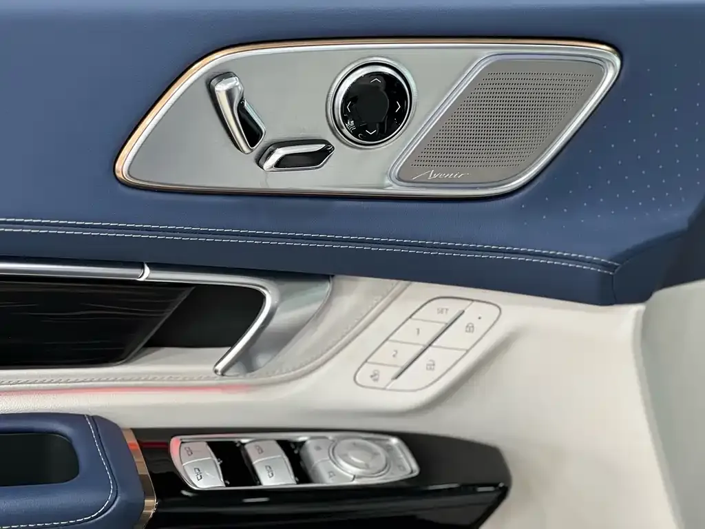 Buick Century 2023 из CN, фото 8