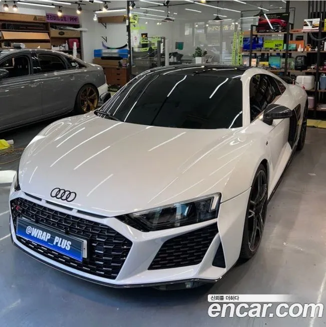 Audi R8