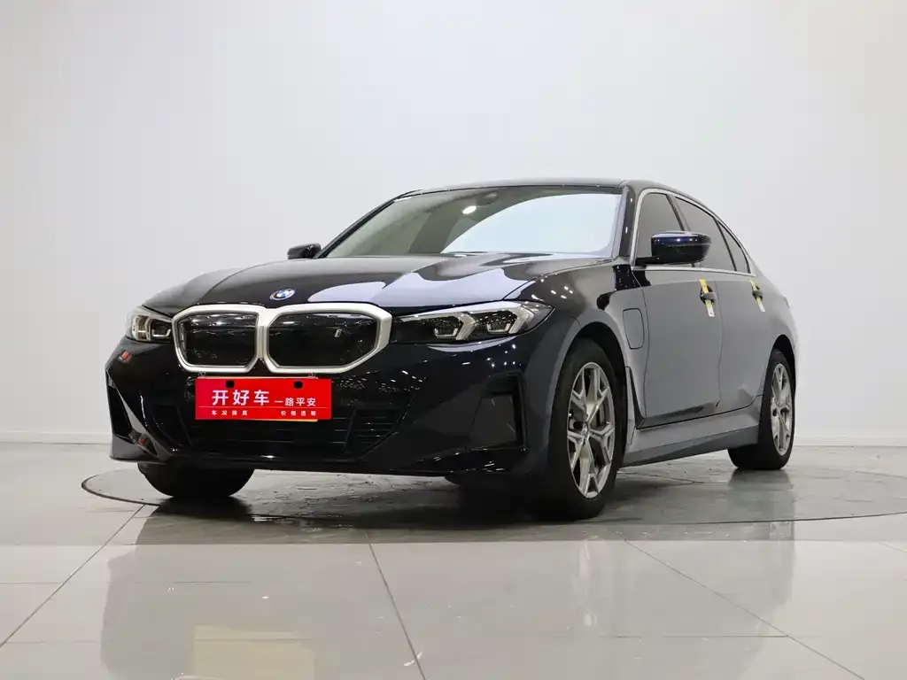 BMW i3 — фото 1