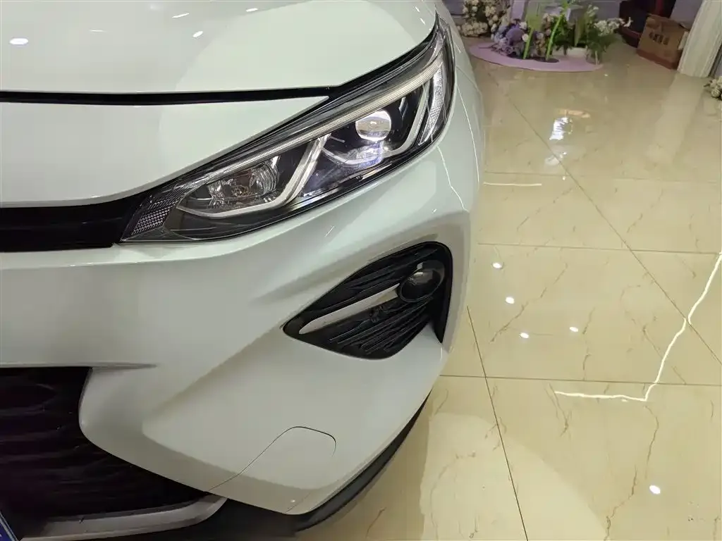 Toyota Wildlander 2023 из CN, фото 2