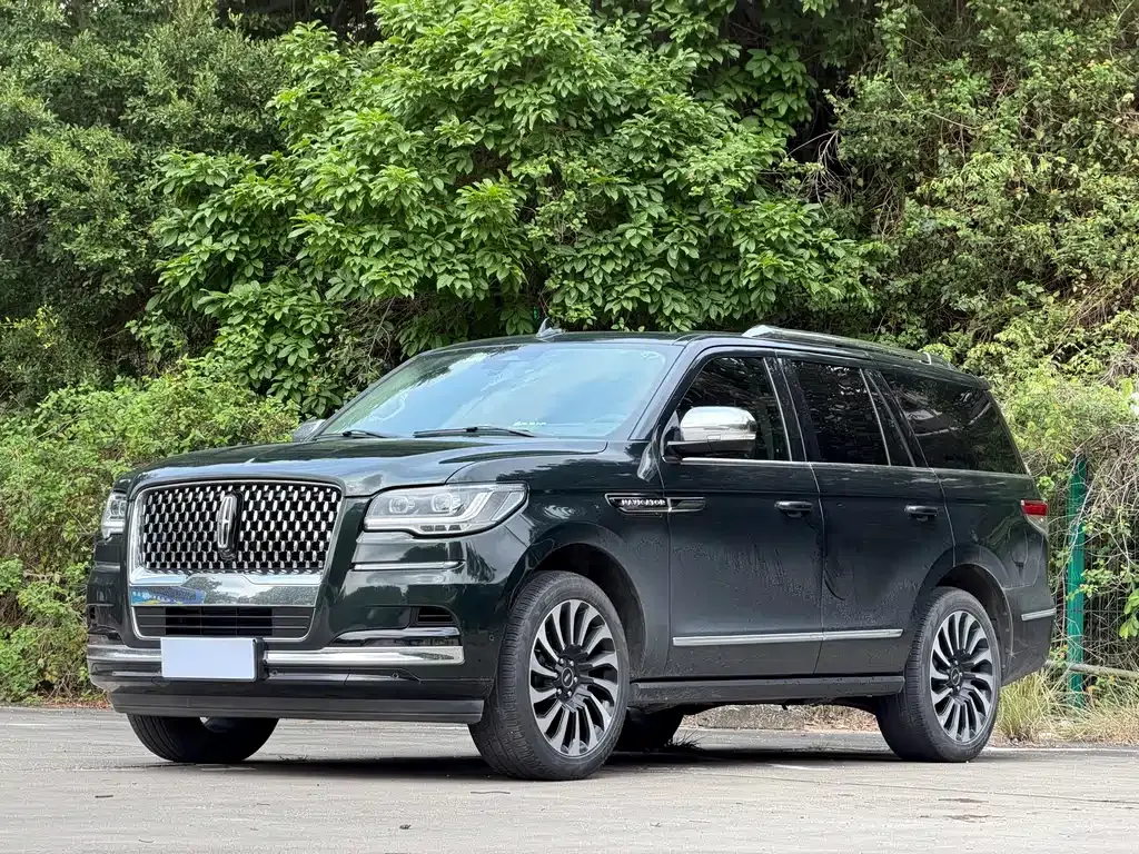 Lincoln Navigator 2023 из CN, фото 1