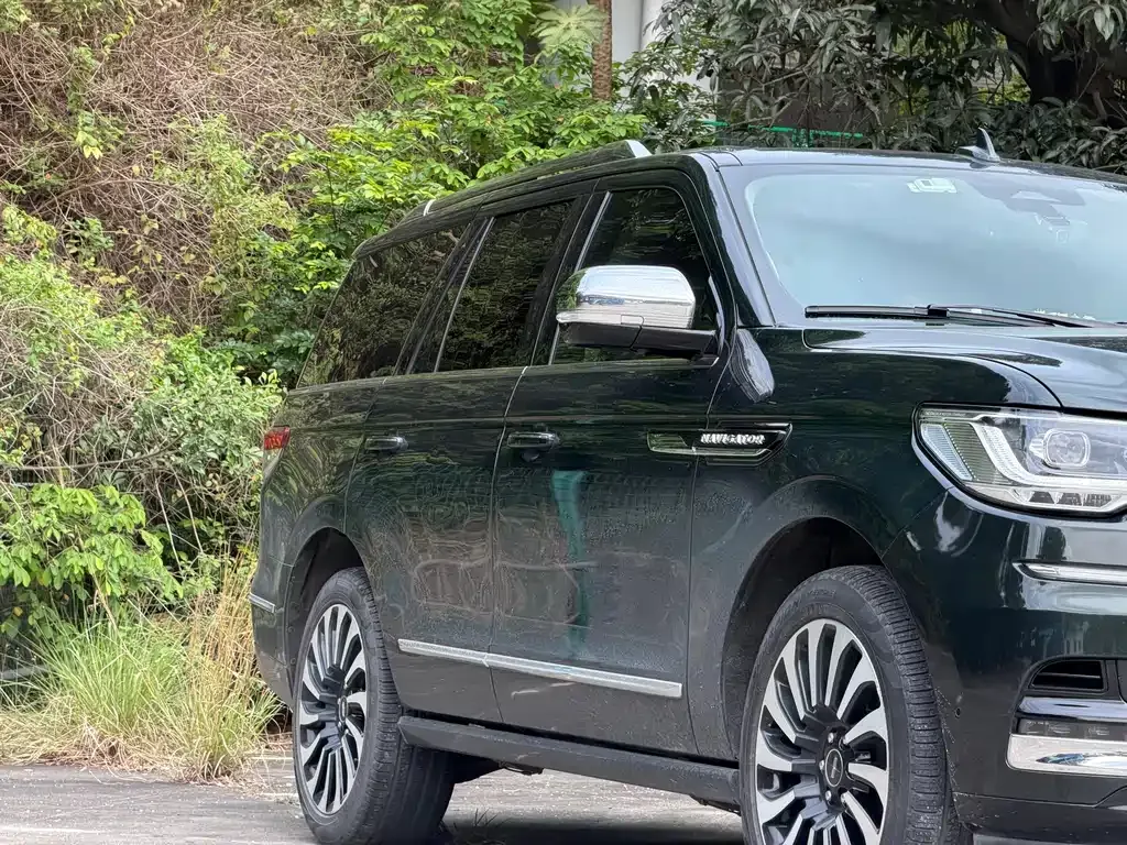 Lincoln Navigator 2023 из CN, фото 10