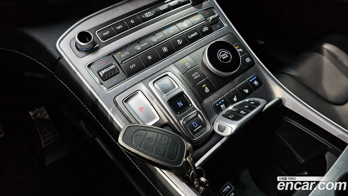 Hyundai Santafe 2023 из KR, фото 6