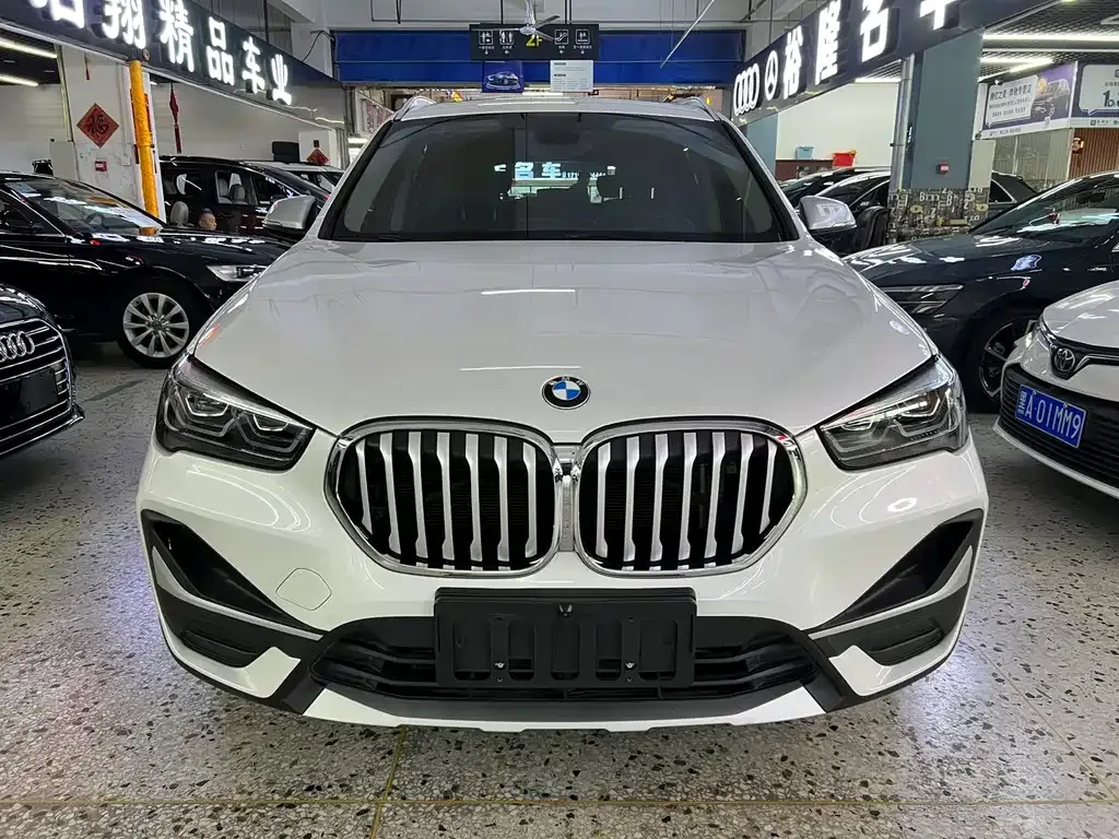 BMW X1 — фото 2
