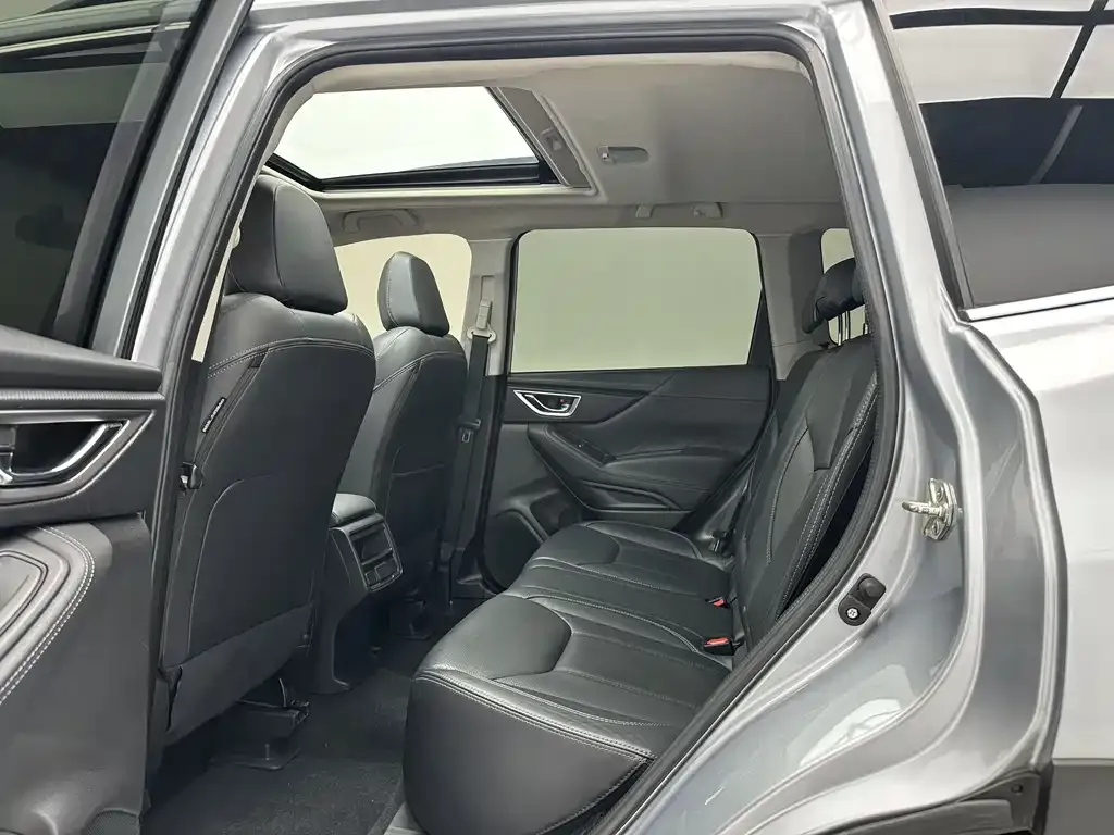 Subaru Forester 2021 из CN, фото 10