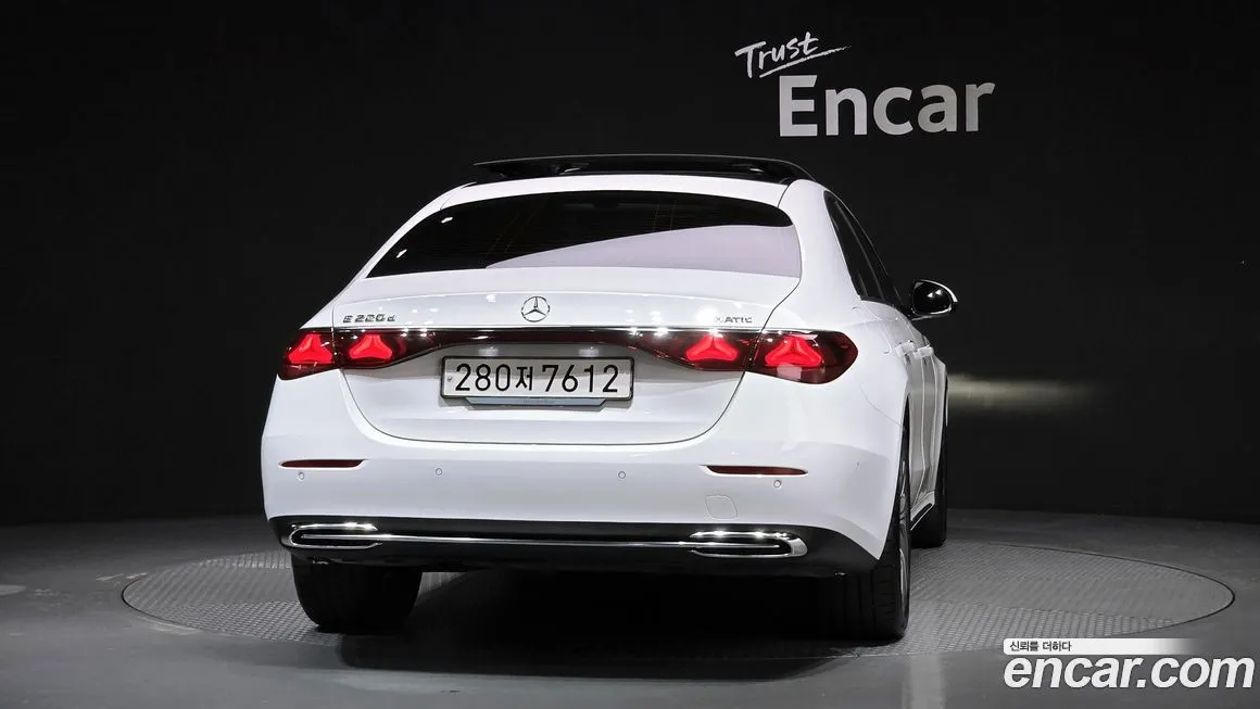 Mercedes-Benz E-Class 2024 из KR, фото 5