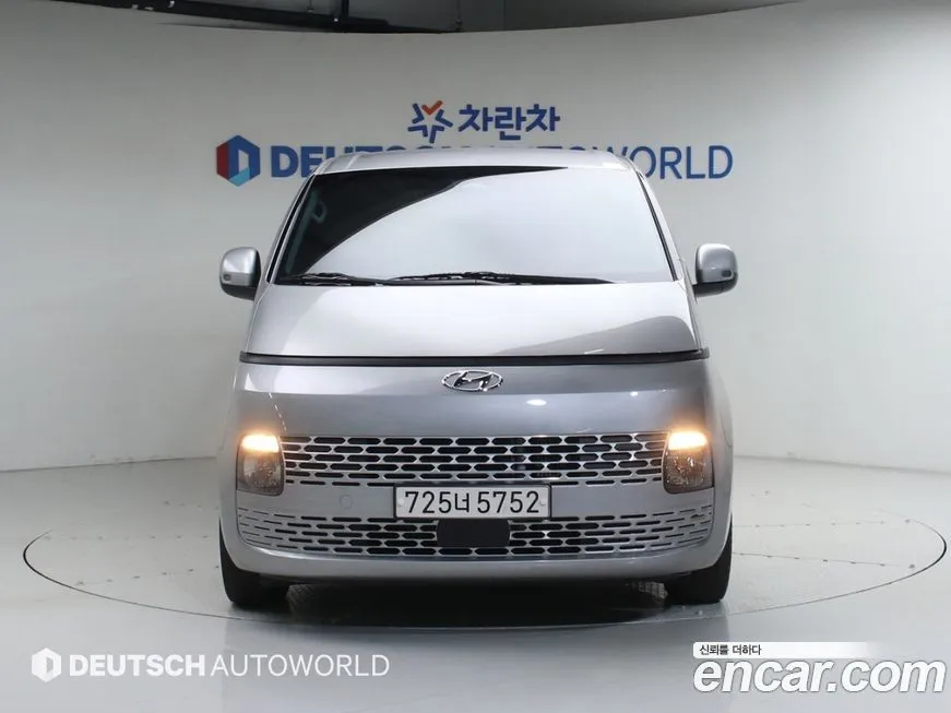 Hyundai Staria 2022 из KR, фото 1