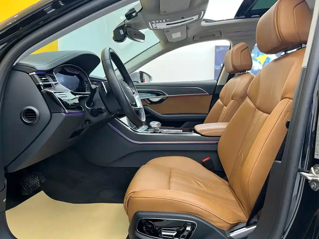 Audi A8 2023 из CN, фото 7