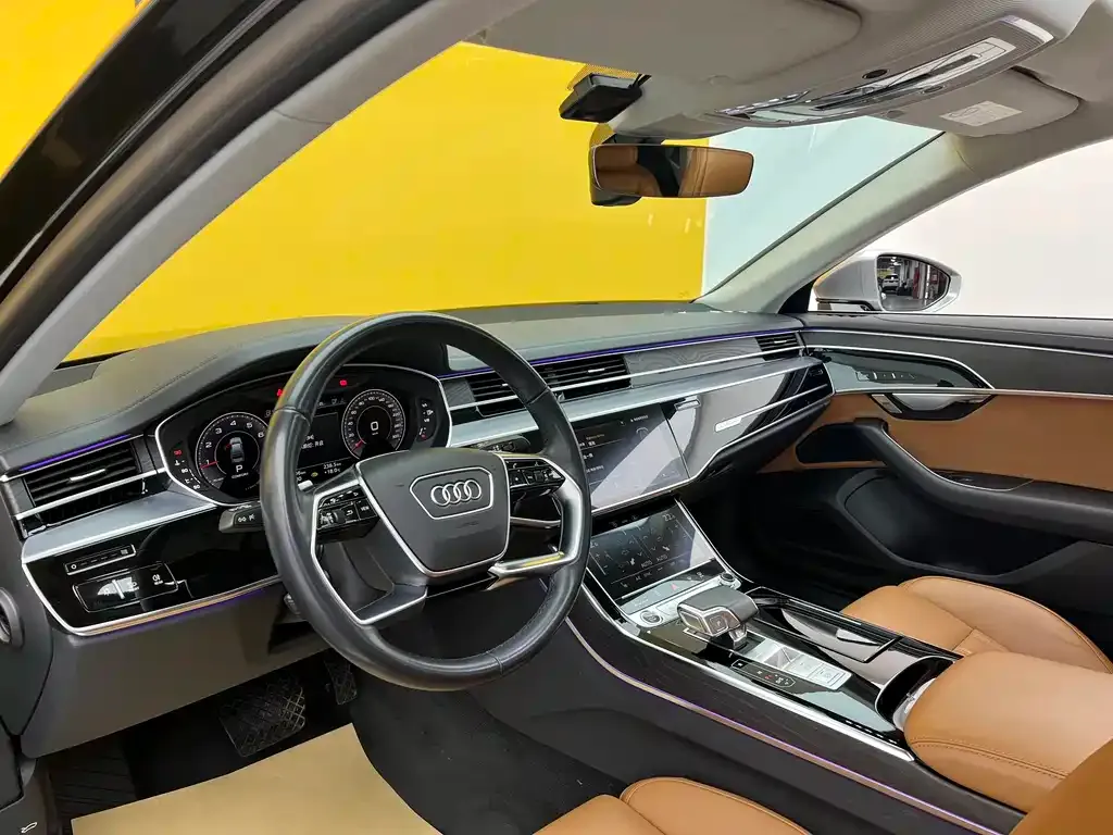 Audi A8 2023 из CN, фото 3