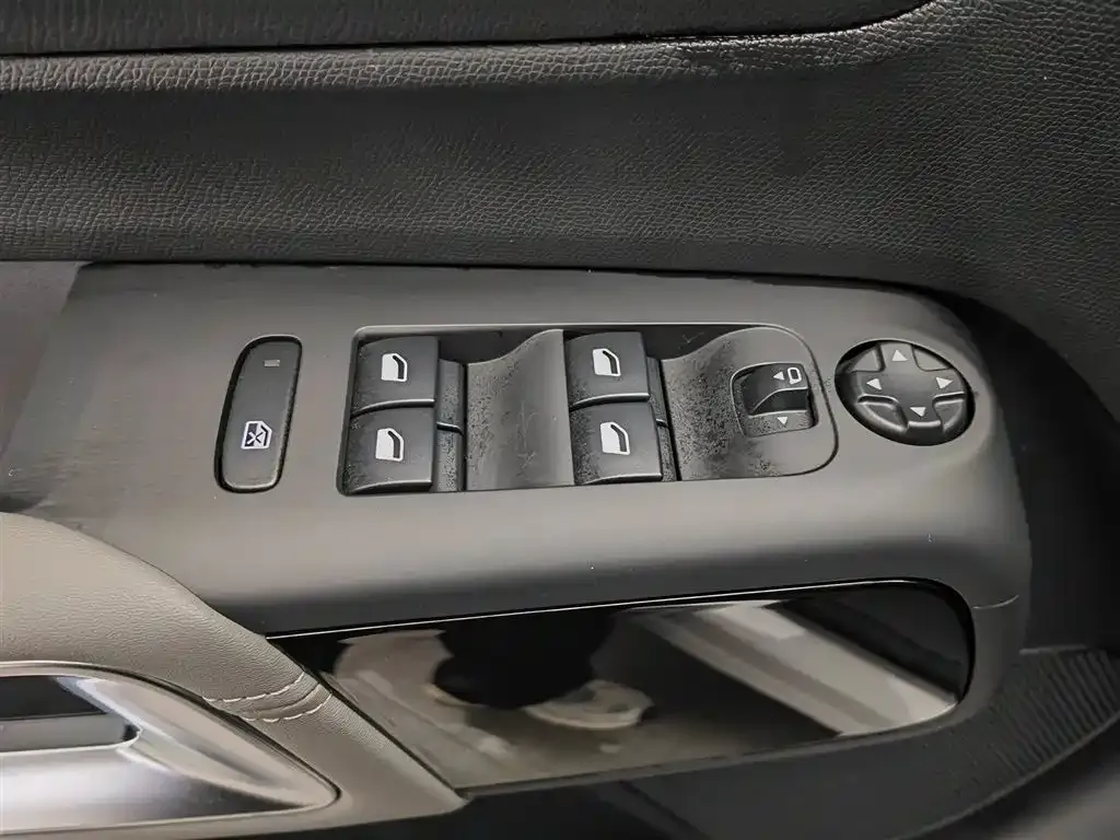 Citroen C5 AIRCROSS 2024 из CN, фото 4