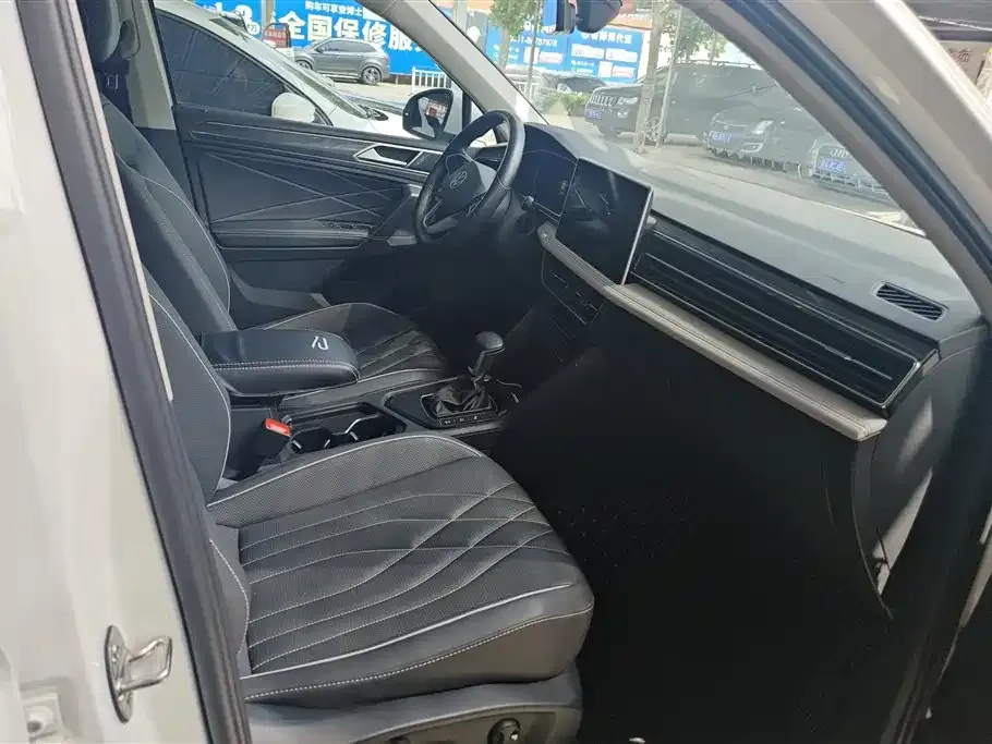 Volkswagen Tiguan L 2022 из CN, фото 7
