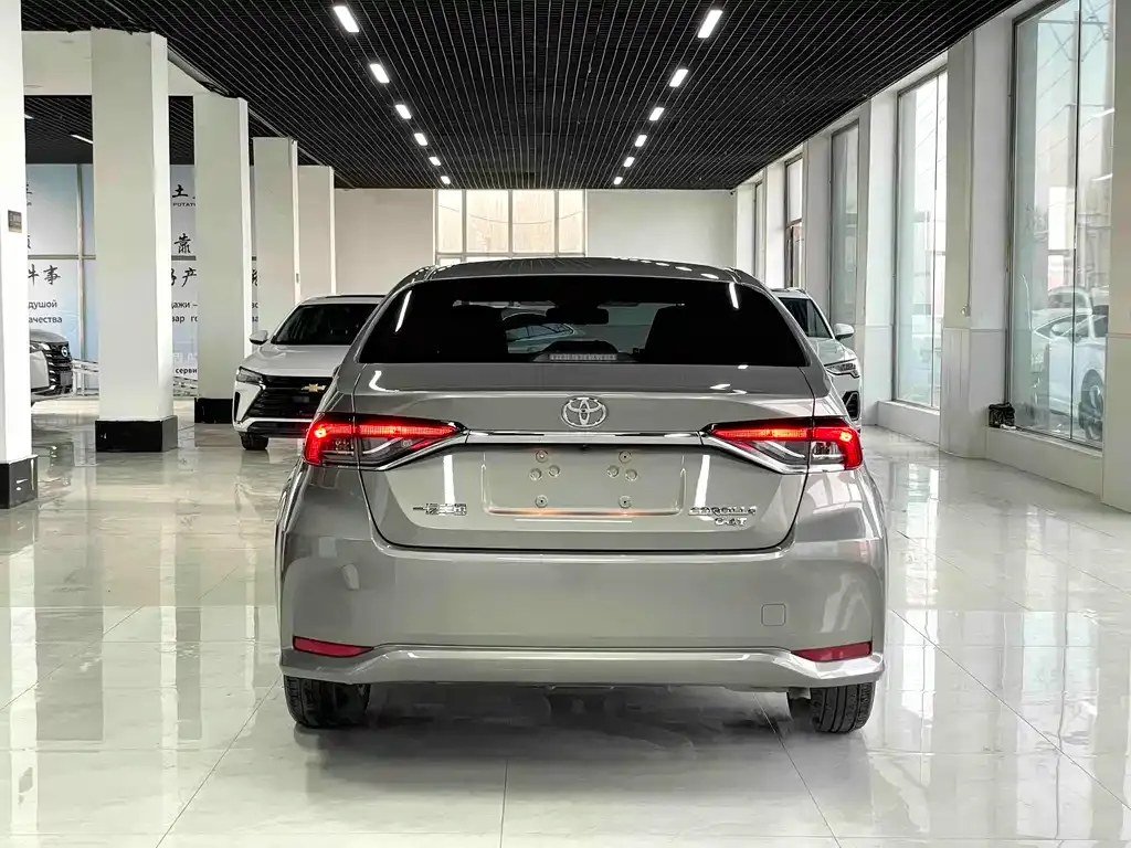 Toyota Corolla 2023 из CN, фото 6
