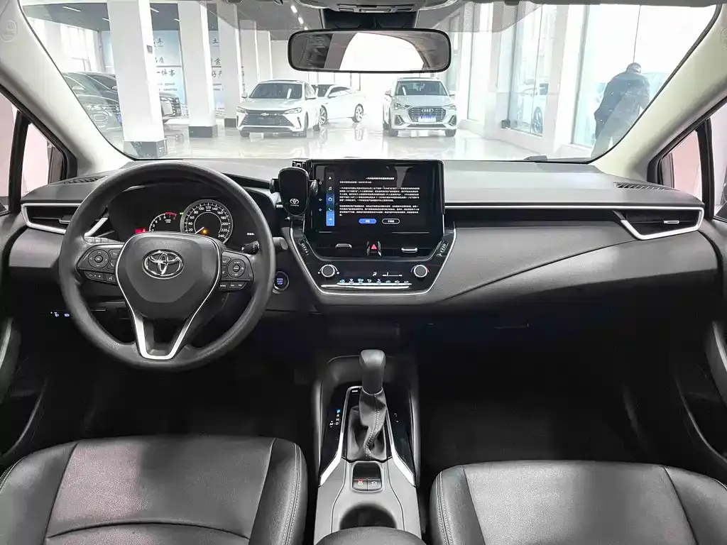 Toyota Corolla 2023 из CN, фото 3