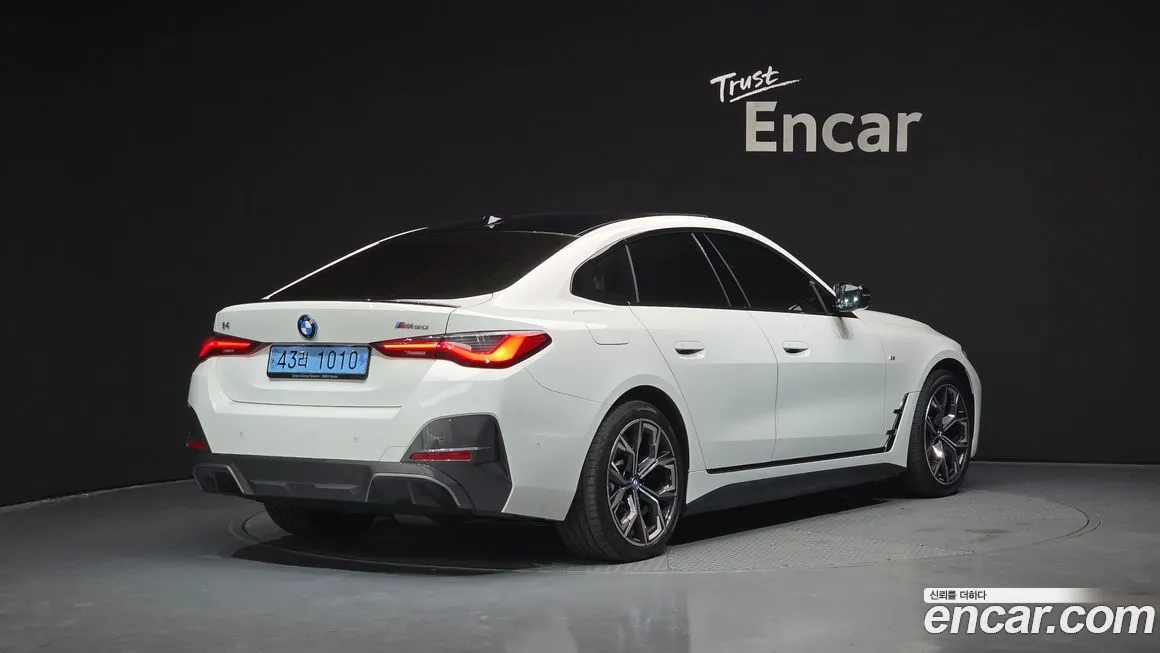 BMW i4 2023 из KR, фото 3