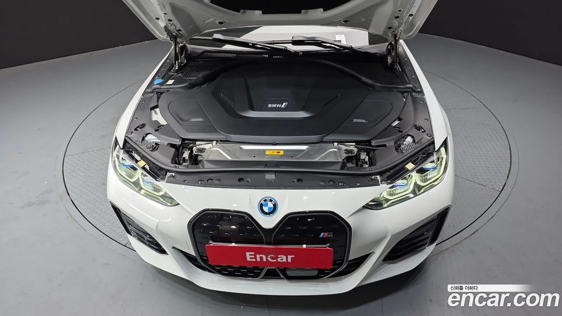 BMW i4 2023 из KR, фото 8
