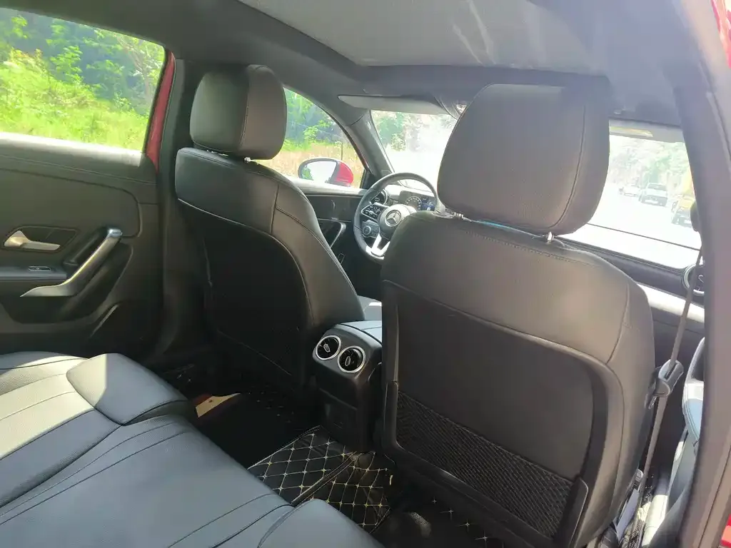 Mercedes-Benz A-Class 2023 из CN, фото 2