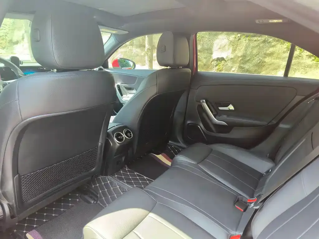 Mercedes-Benz A-Class 2023 из CN, фото 10