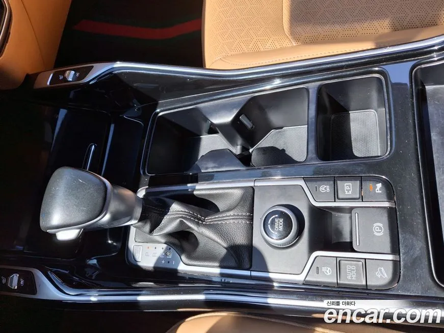 Kia Sorento — фото 8