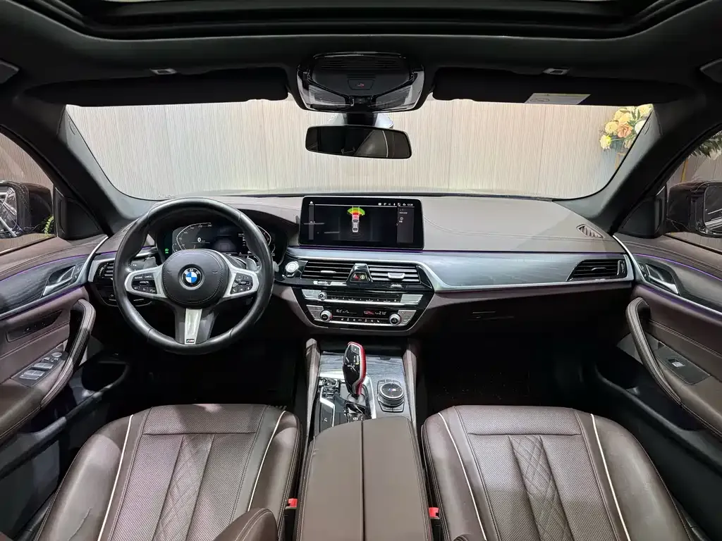 BMW 5 Series 2022 из CN, фото 3