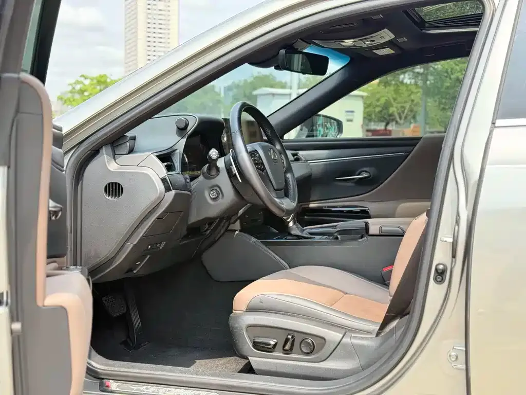 Lexus ES 2022 из CN, фото 6
