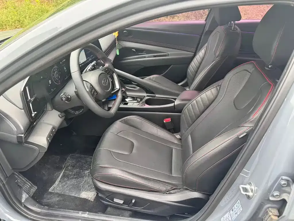 Hyundai Elantra 2023 из CN, фото 7