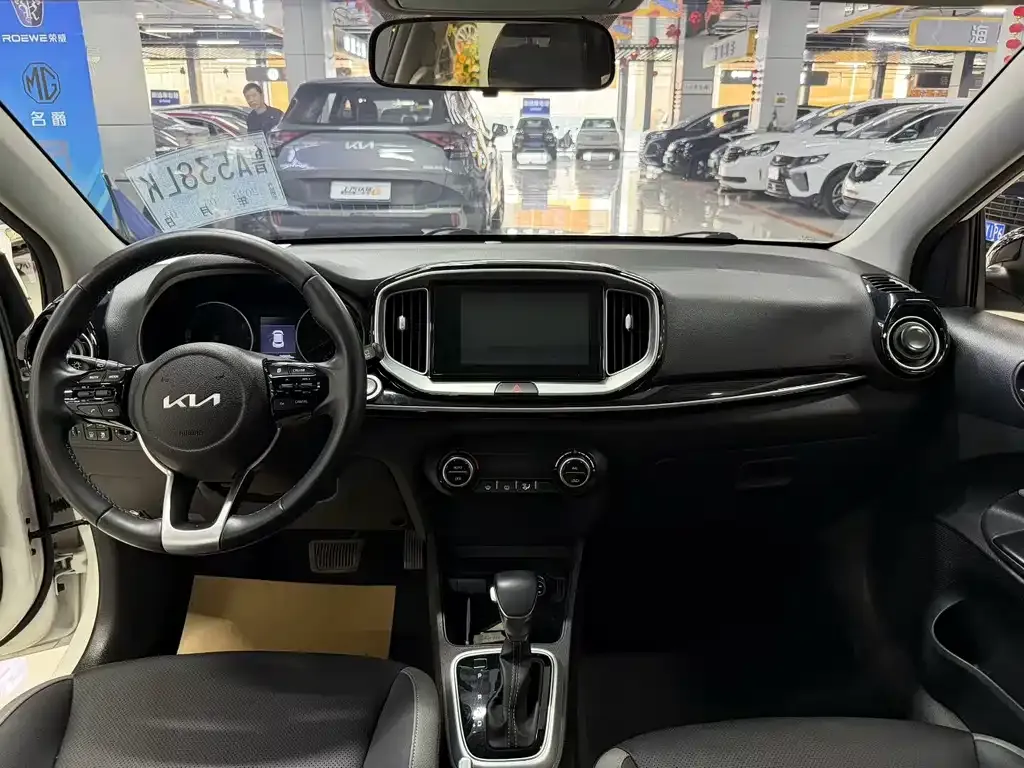 Kia KX1 2022 из CN, фото 4