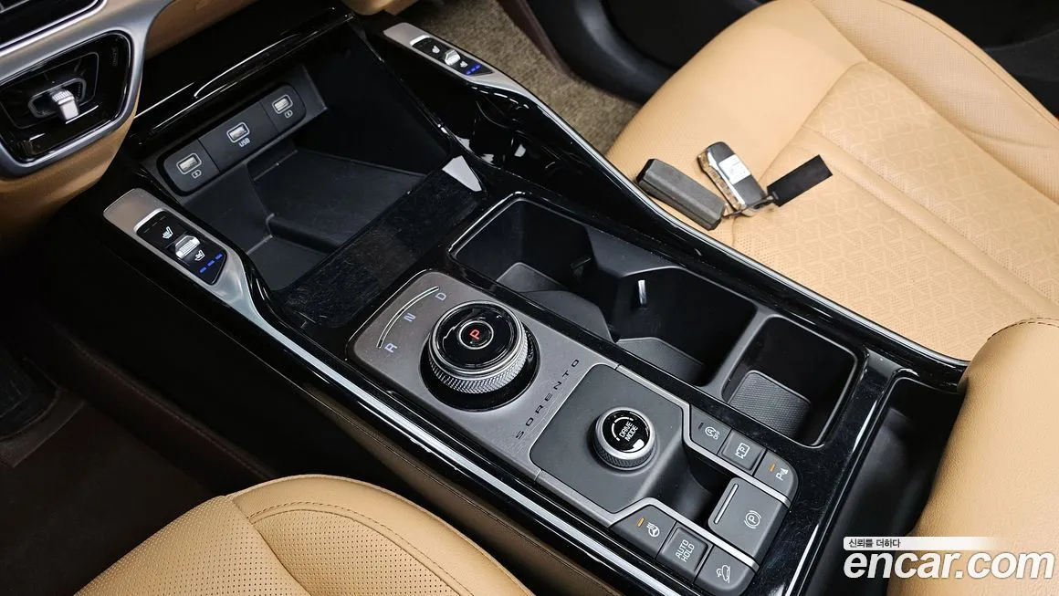 Kia Sorento — фото 7