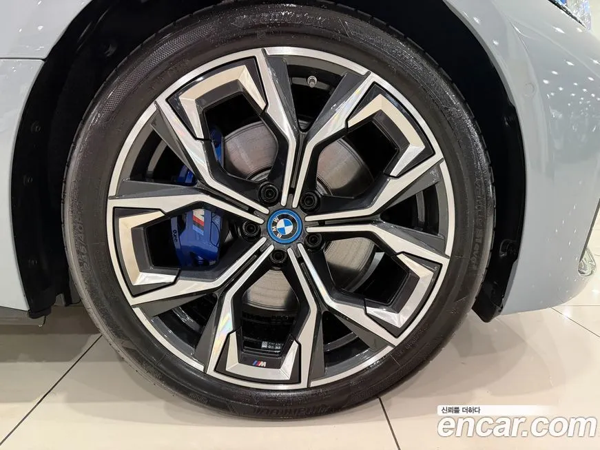 BMW i4 2024 из KR, фото 9