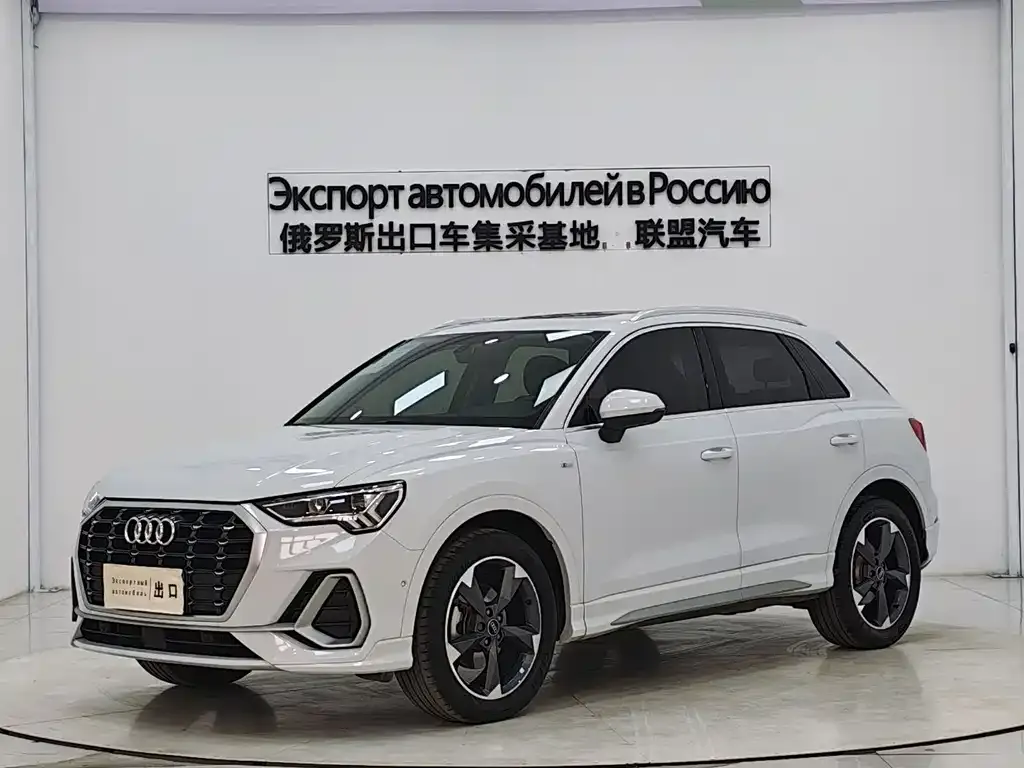 Audi Q3 2023 из CN, фото 1